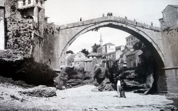 The Old Bridge in Mostar, Bosnia and Herzegovina, is more than a restored monument, it’s a living trace that whispers lessons of the past and challenges us to shape the future. The traces of the Old Bridge are extensive through time and condensed with emotions and opposing naratives. The Old Bridge revives memories, ignites emotions, while also bringing hope for a reconciliated past and an emergent future.